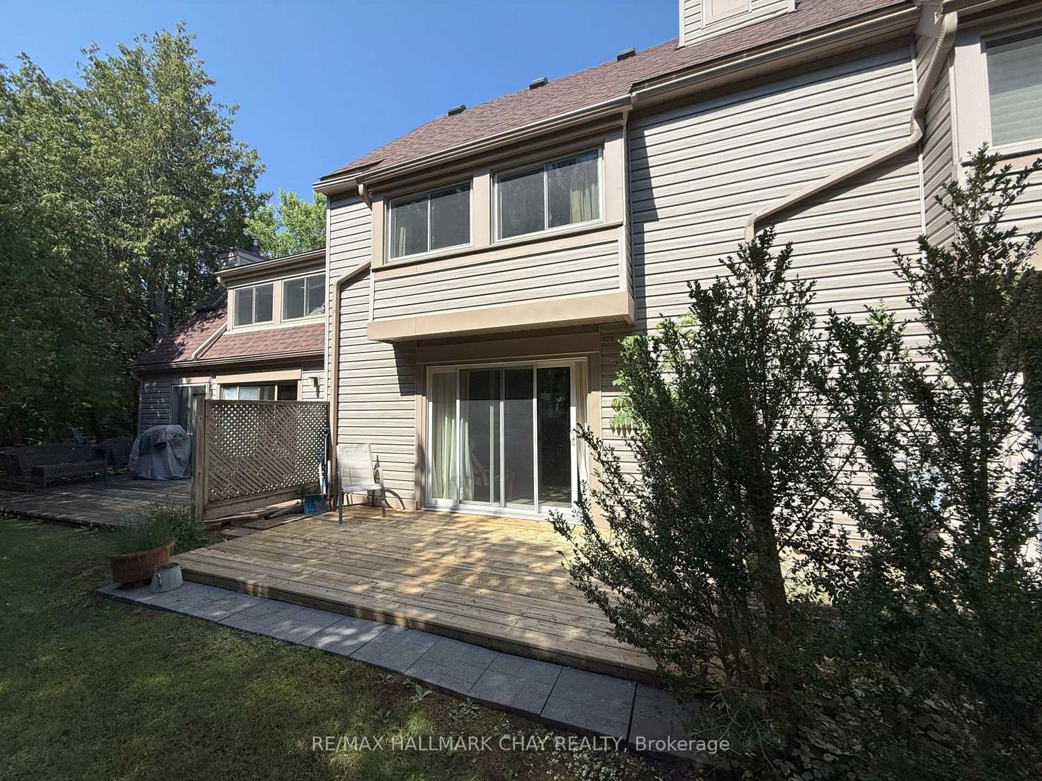 128 Escarpment Crescent • #18 • Collingwood, ON photo 16