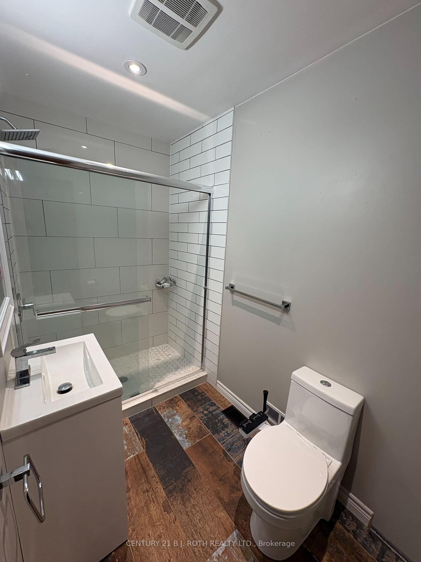 288 E RIVER Road • Wasaga Beach, ON photo 12