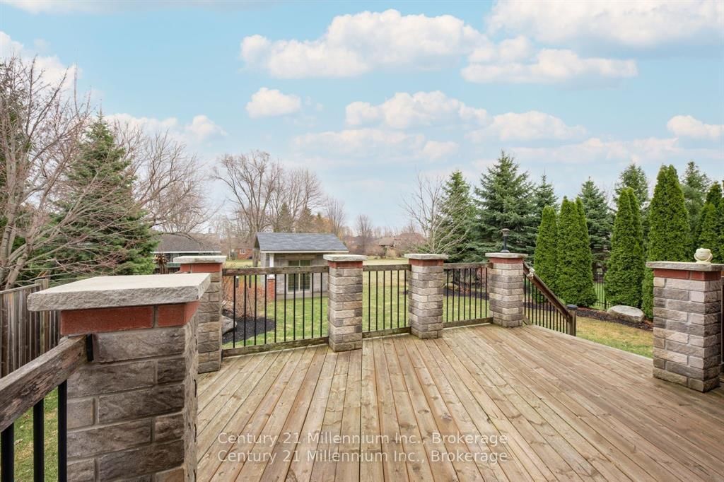 9 Hill Street • Collingwood, ON photo 20