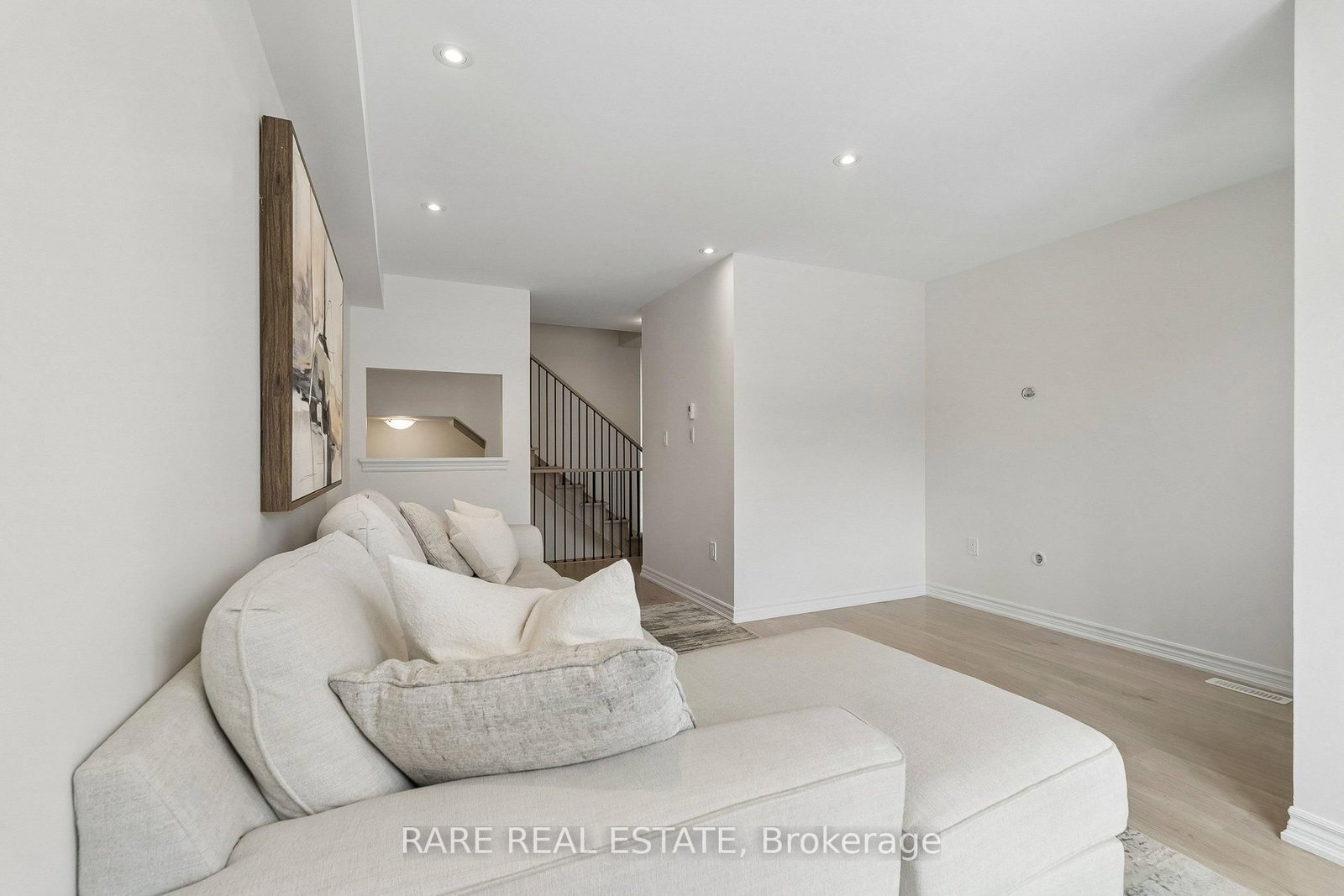 55 Hay Lane • Barrie, ON photo 11