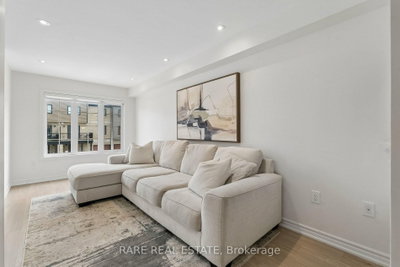 55 Hay Lane • Barrie, ON photo 9