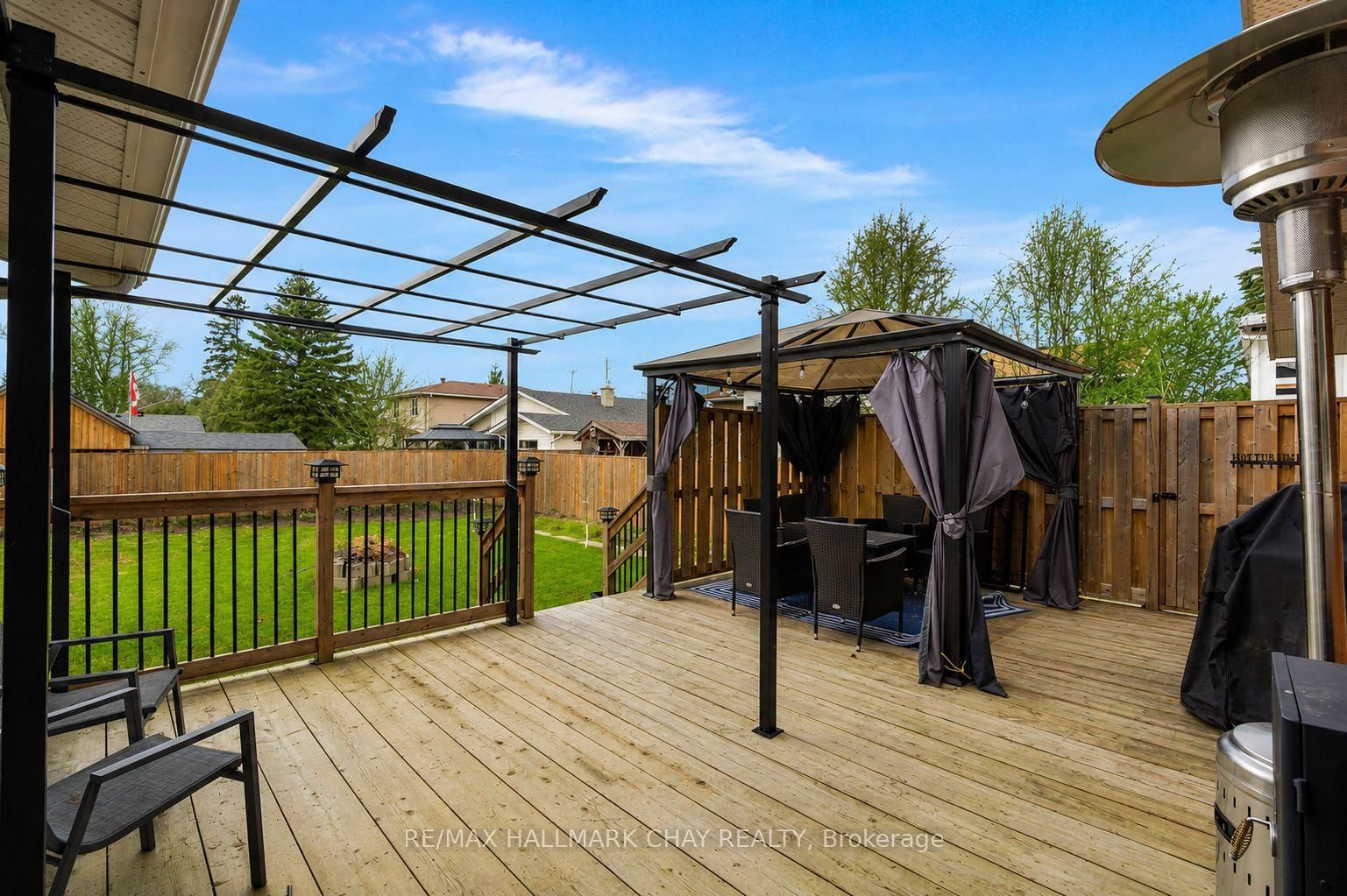 Detached House sold at 232 Superior Street, Clearview, Ontario, L0M 1S0 - Stayner - MLS: S13530778