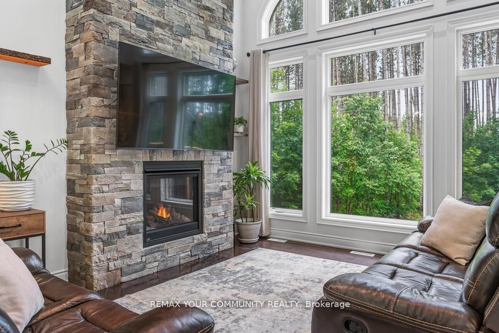 38 Windermere Circle • Tay, ON photo 16