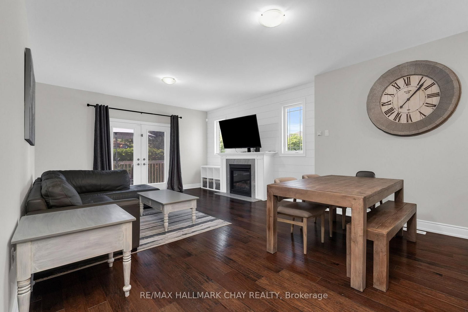 69 Prince George Crescent • Barrie, ON photo 8