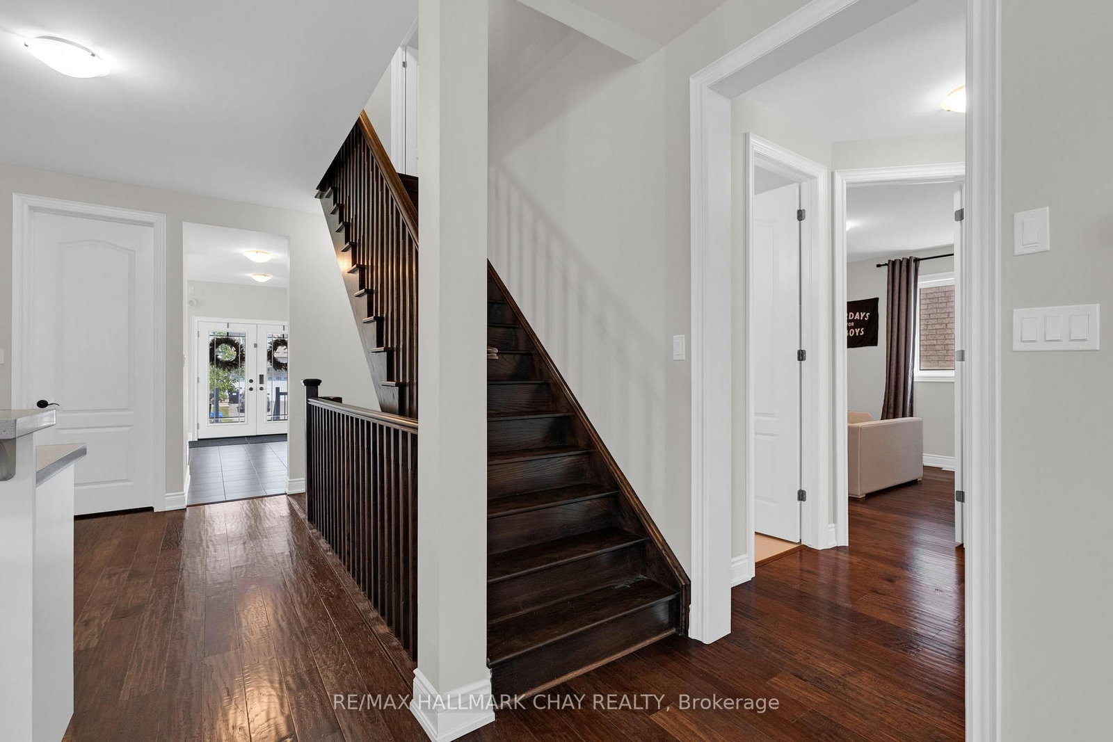 69 Prince George Crescent • Barrie, ON photo 9