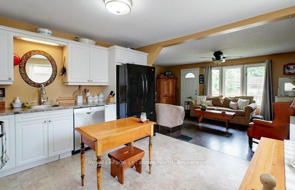 245 Jane Street • Clearview, ON photo 14