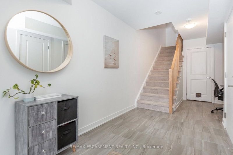 33 Red Maple Lane