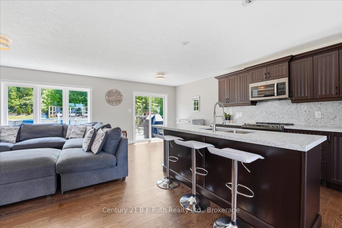 27 Ralph Dalton Boulevard • Tay, ON photo 15