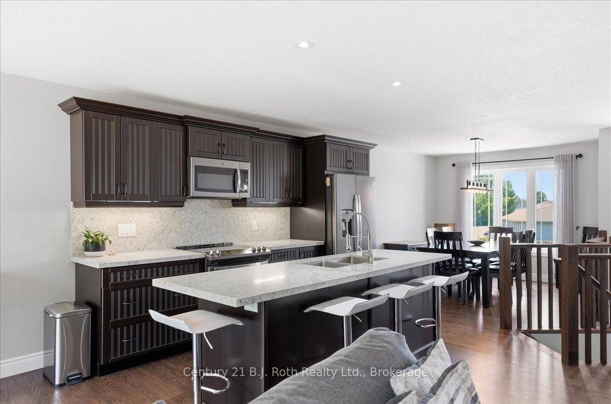 27 Ralph Dalton Boulevard • Tay, ON photo 16
