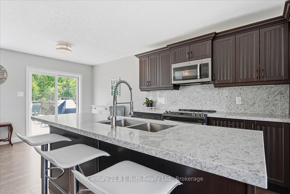 27 Ralph Dalton Boulevard • Tay, ON photo 17