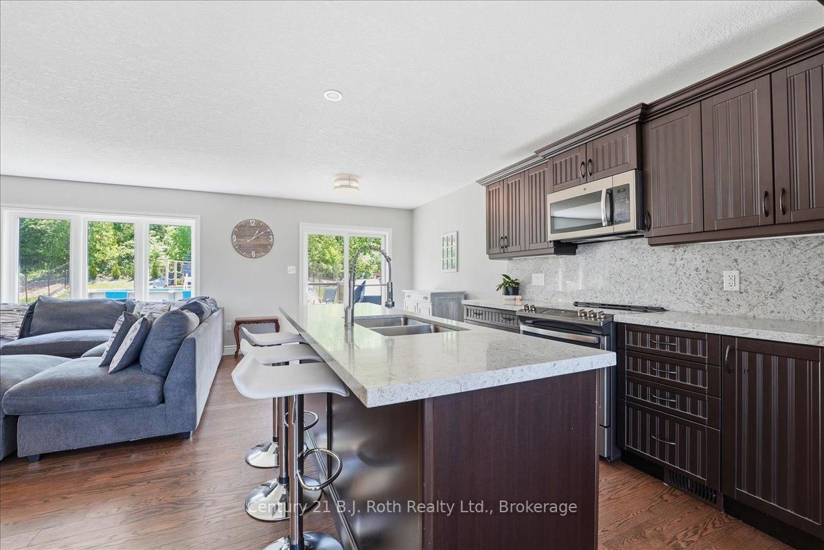 27 Ralph Dalton Boulevard • Tay, ON photo 18