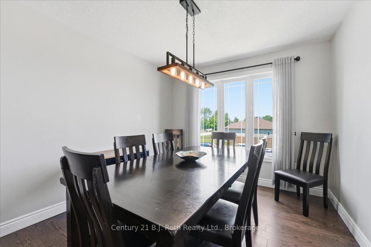27 Ralph Dalton Boulevard • Tay, ON photo 6