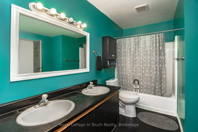 817 Birchwood Drive • Midland, ON photo 8
