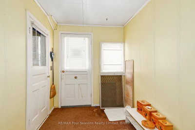 201 Sunnidale Street • Clearview, ON photo 9