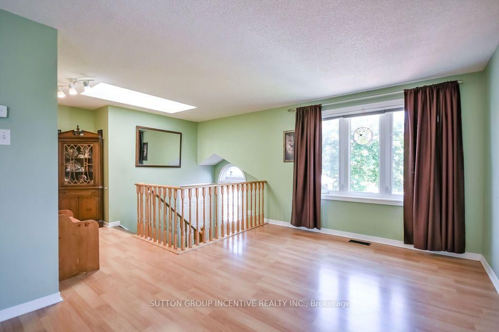 10 Palling Lane • Barrie, ON photo 20