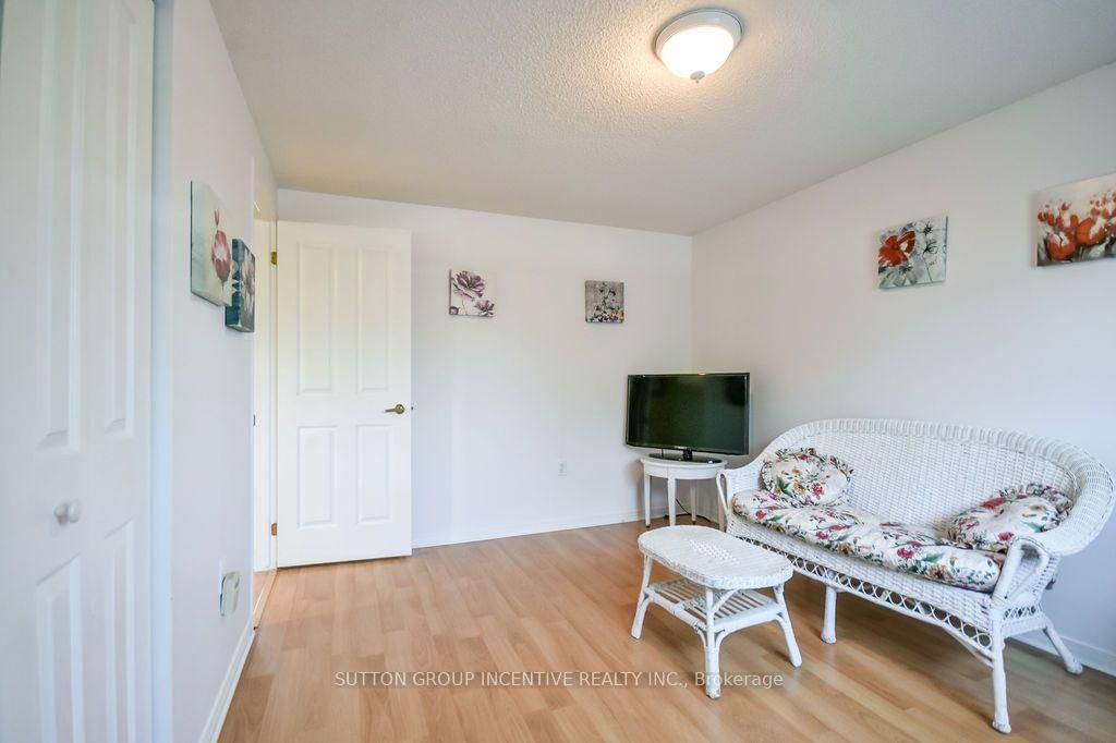 10 Palling Lane • Barrie, ON photo 31