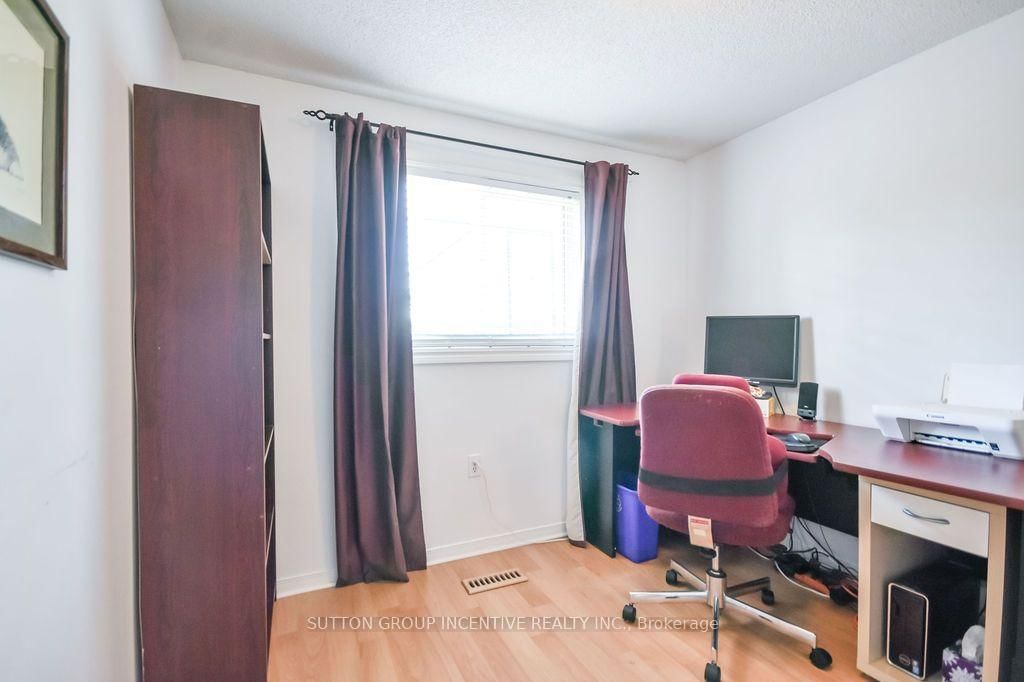 10 Palling Lane • Barrie, ON photo 33