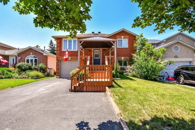 10 Palling Lane • Barrie, ON photo 4