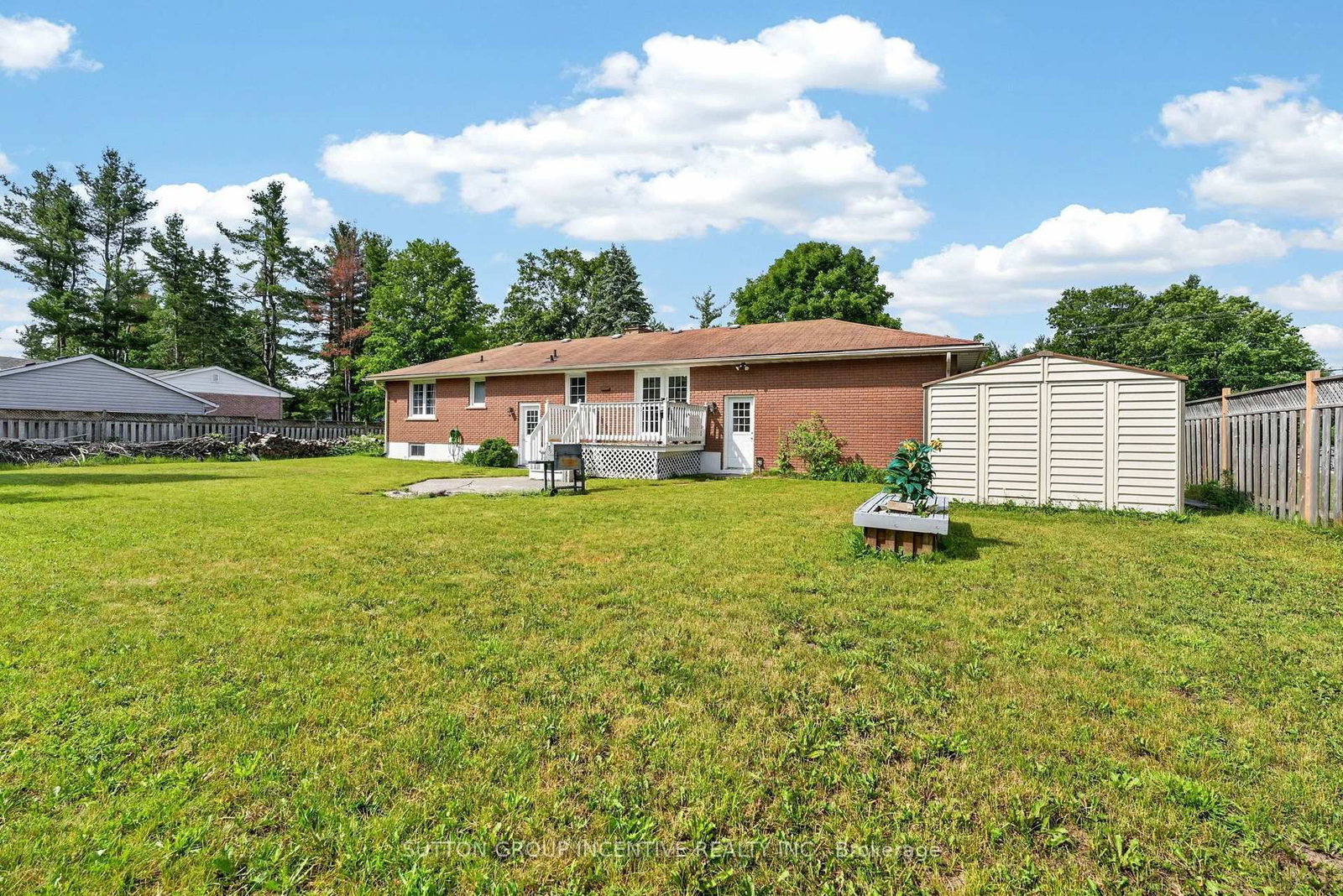1209 St Vincent Street N • Springwater, ON photo 12