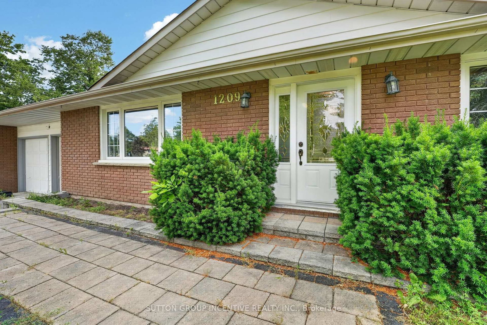 1209 St Vincent Street N • Springwater, ON photo 15