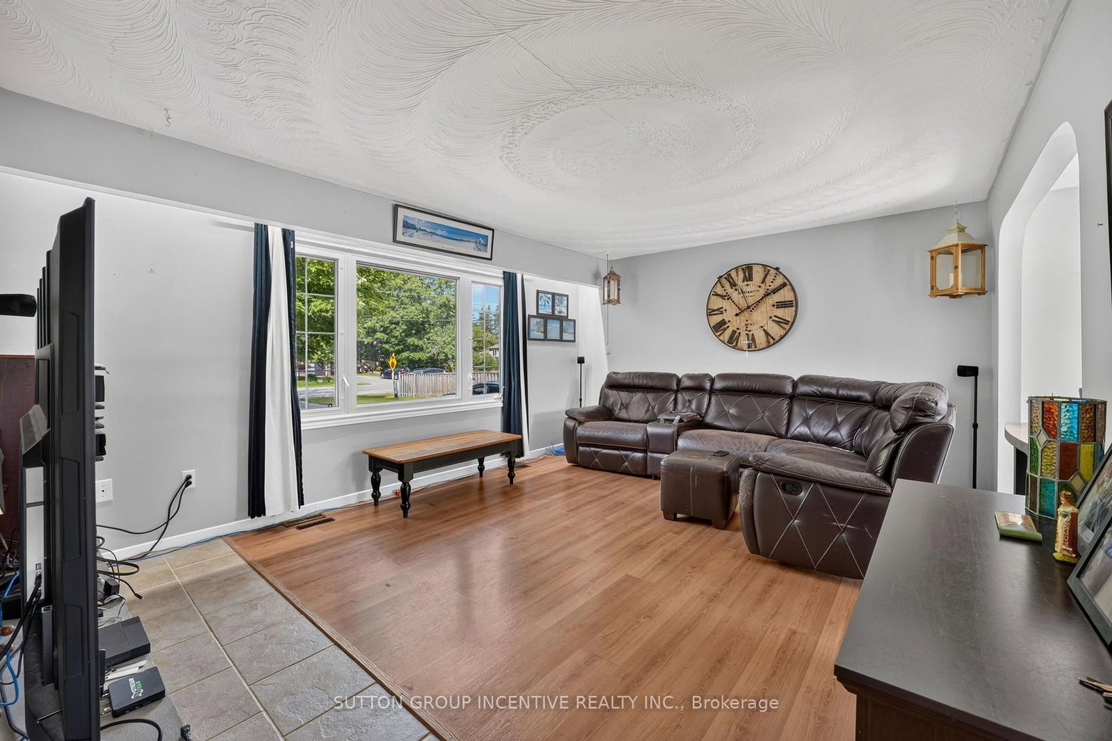 1209 St Vincent Street N • Springwater, ON photo 16