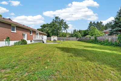 1209 St Vincent Street N • Springwater, ON photo 9