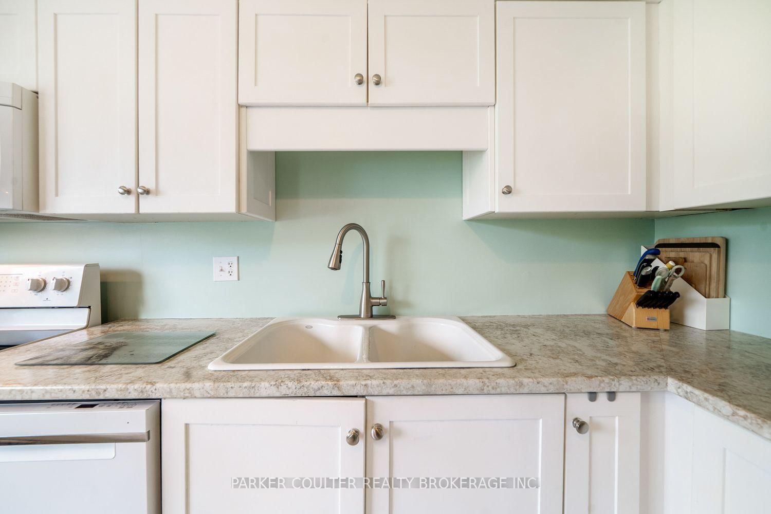 24 Hopkins Road • Barrie, ON photo 14