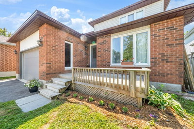 24 Hopkins Road • Barrie, ON photo 3