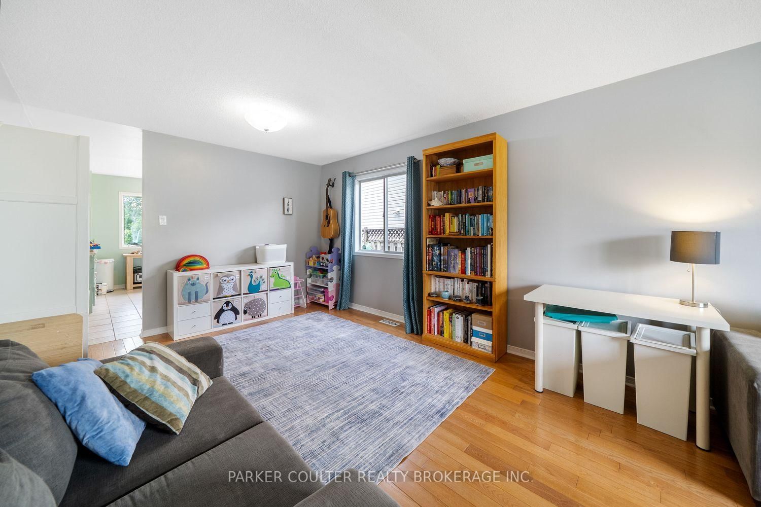 24 Hopkins Road • Barrie, ON photo 8