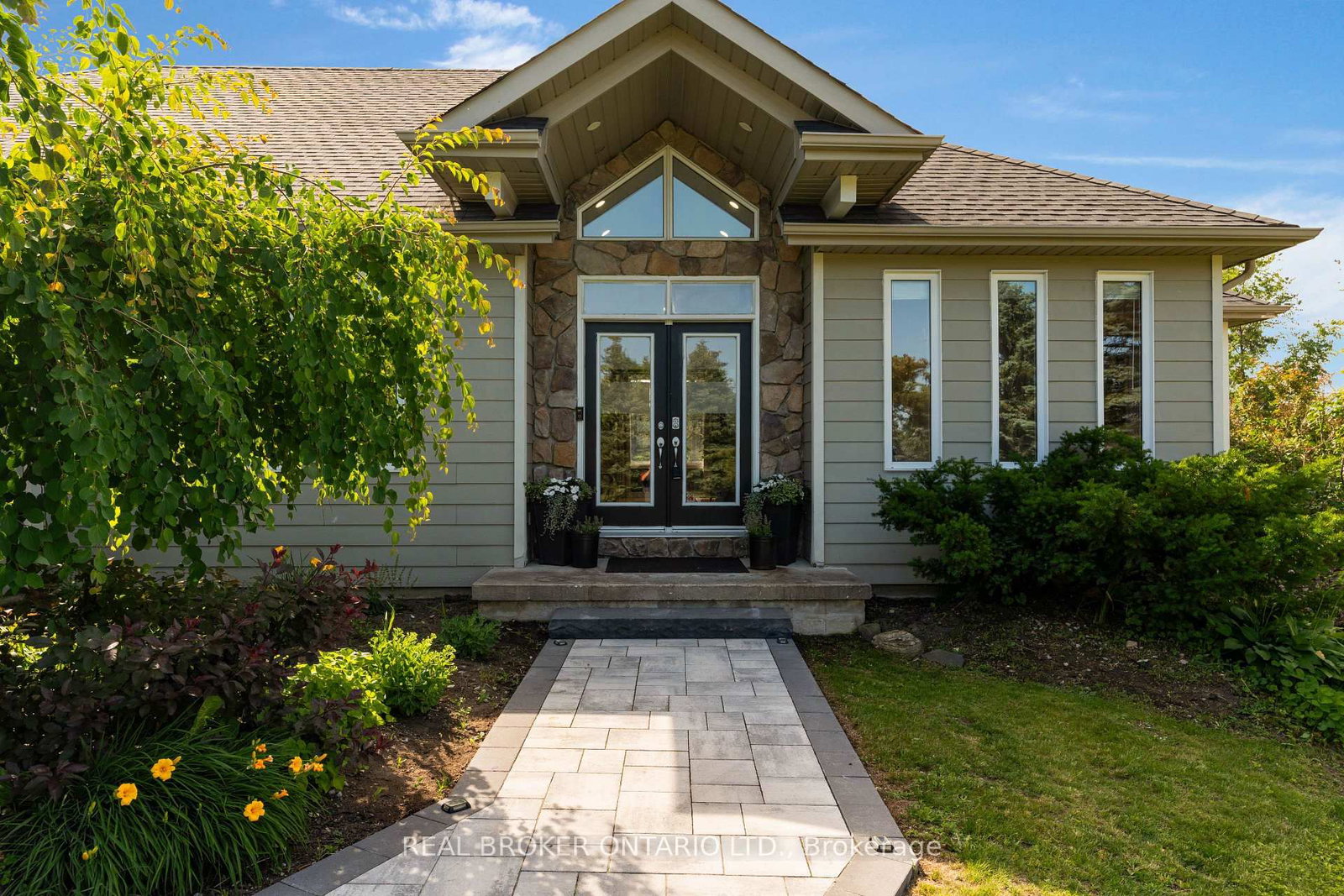 97 Highland Drive • Oro-Medonte, ON photo 5
