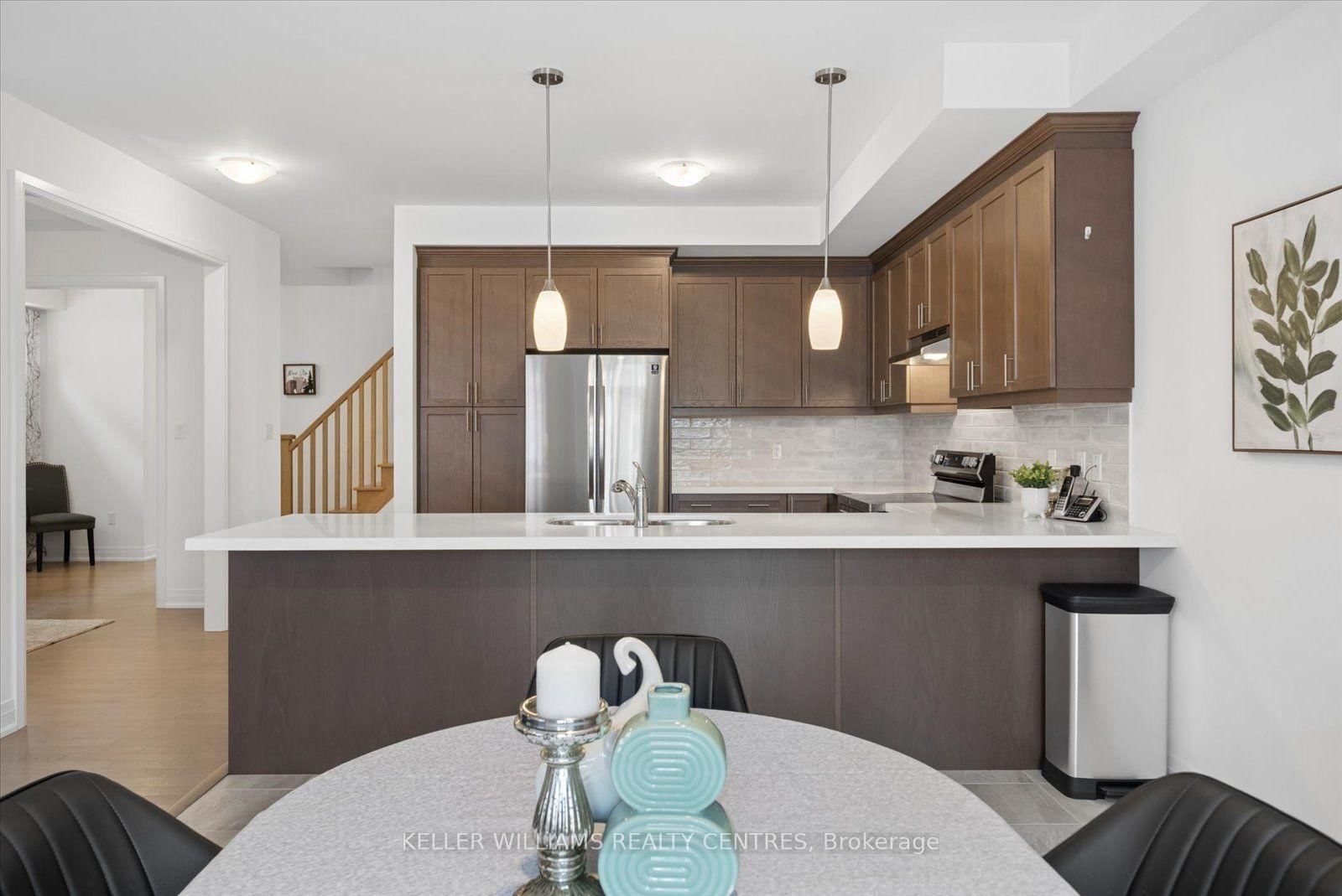 41 Mabern Street • Barrie, ON photo 10