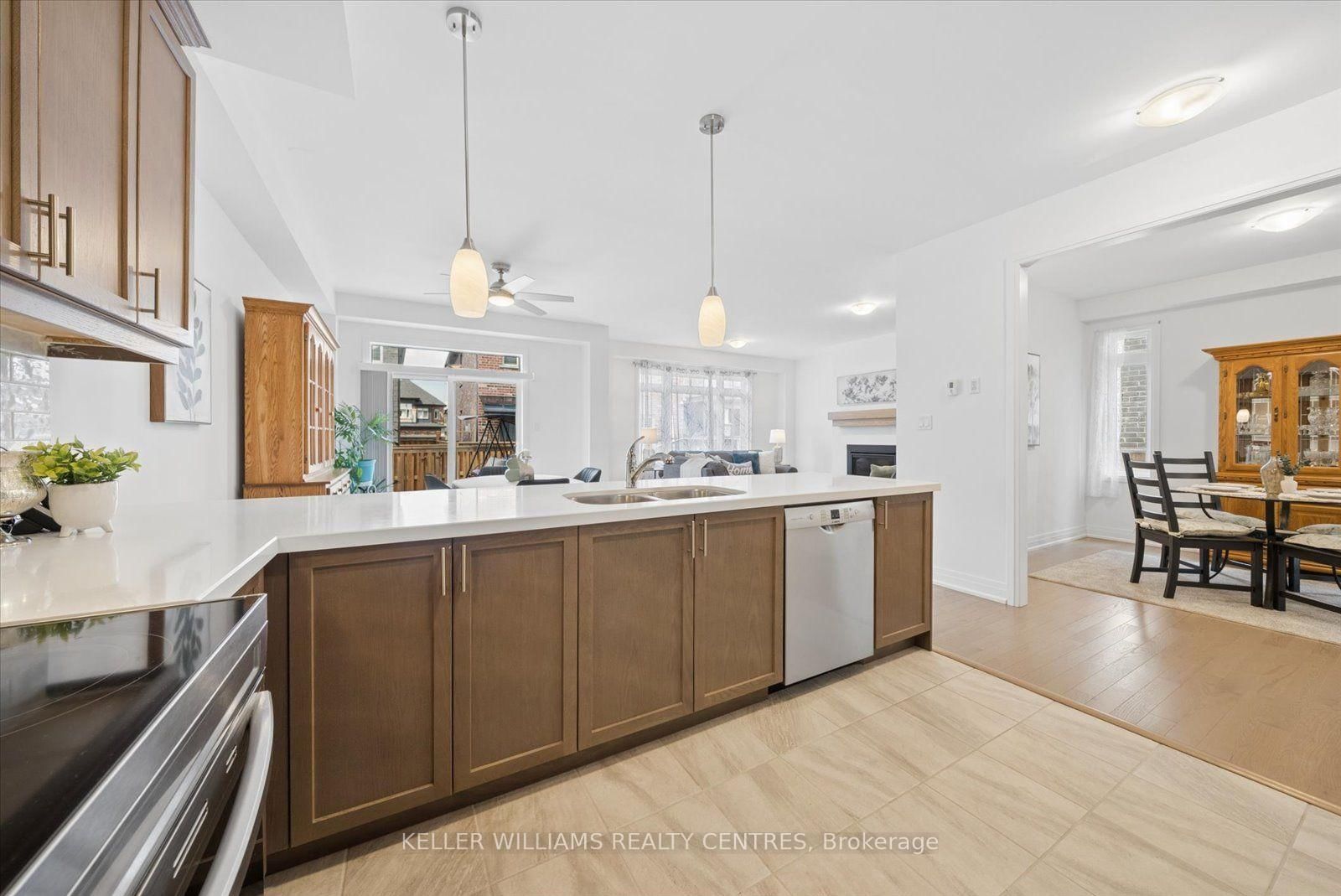 41 Mabern Street • Barrie, ON photo 8