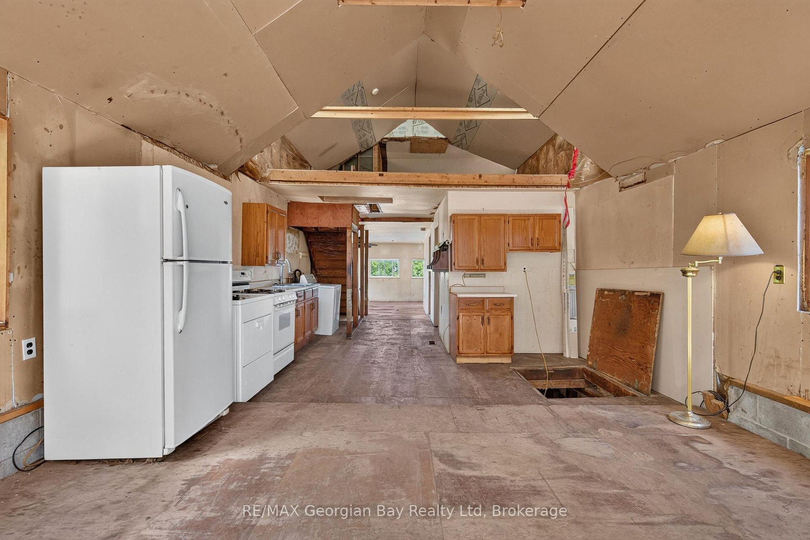 379 Gloucester Street • Midland, ON photo 4