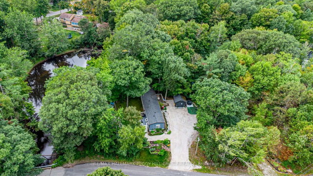 7498 Island Crescent
