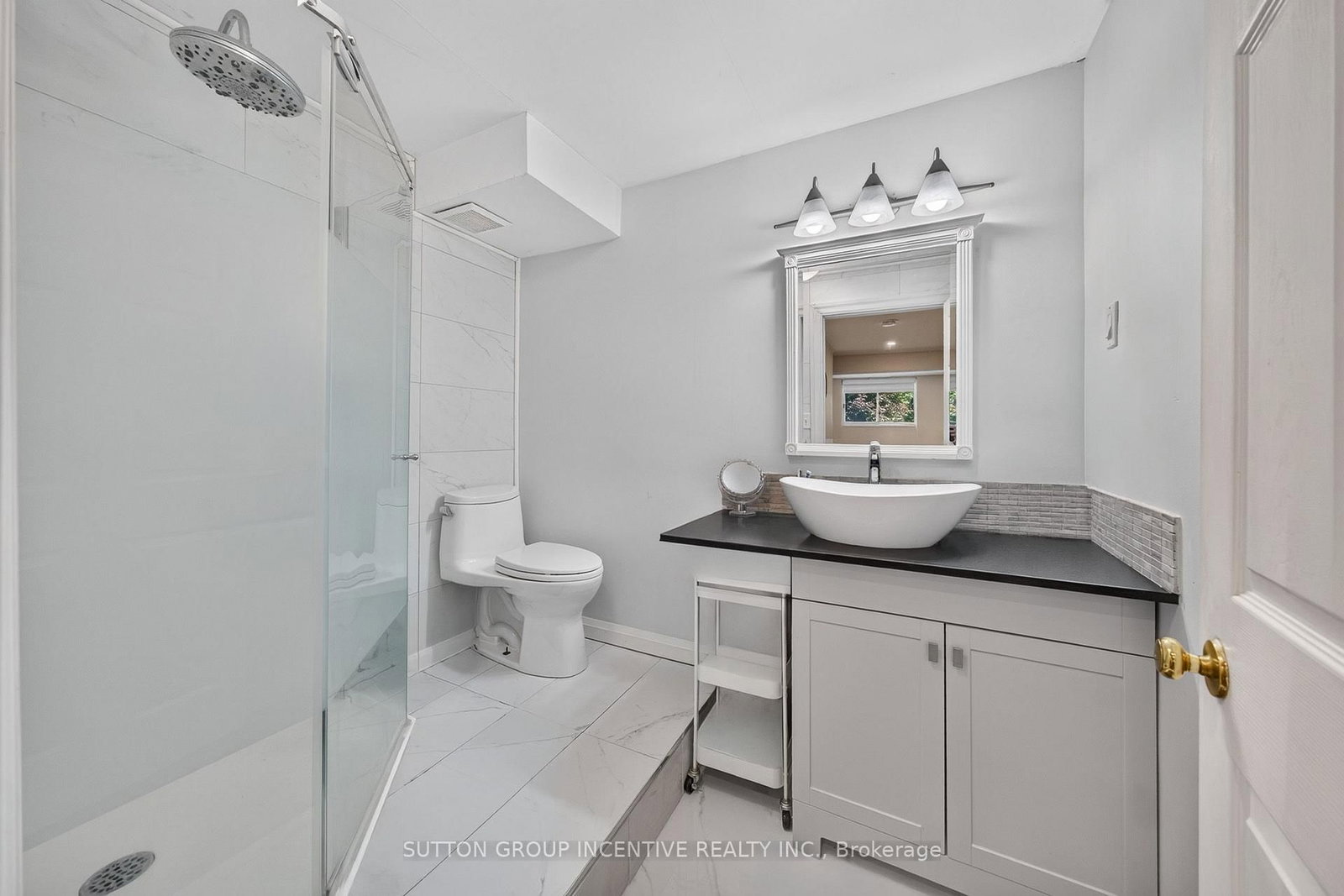 26 Fox Run • Barrie, ON photo 21