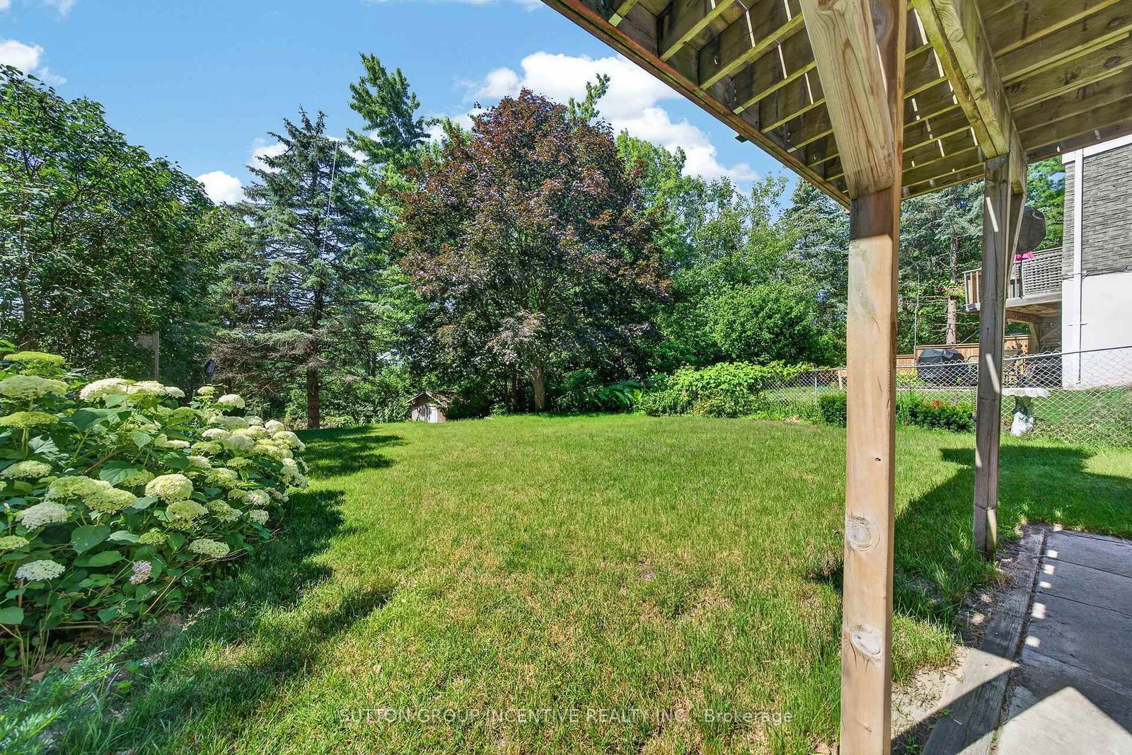 26 Fox Run • Barrie, ON photo 23