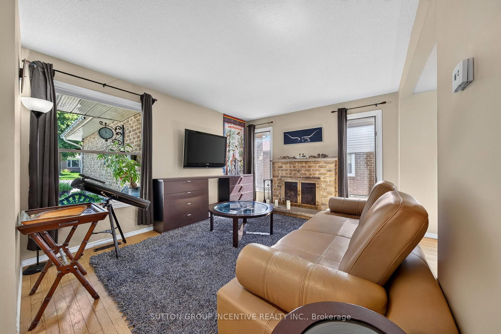 26 Fox Run • Barrie, ON photo 4