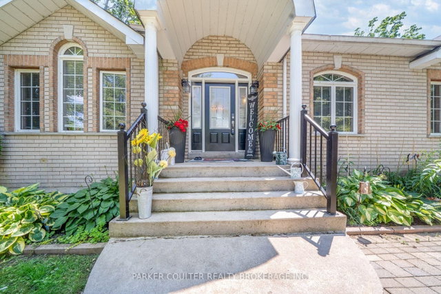 12 Mariposa Crescent