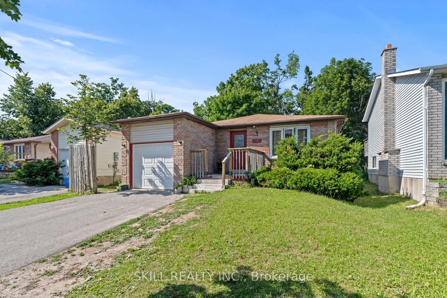 141 Hickling Trail • Barrie, ON photo 1