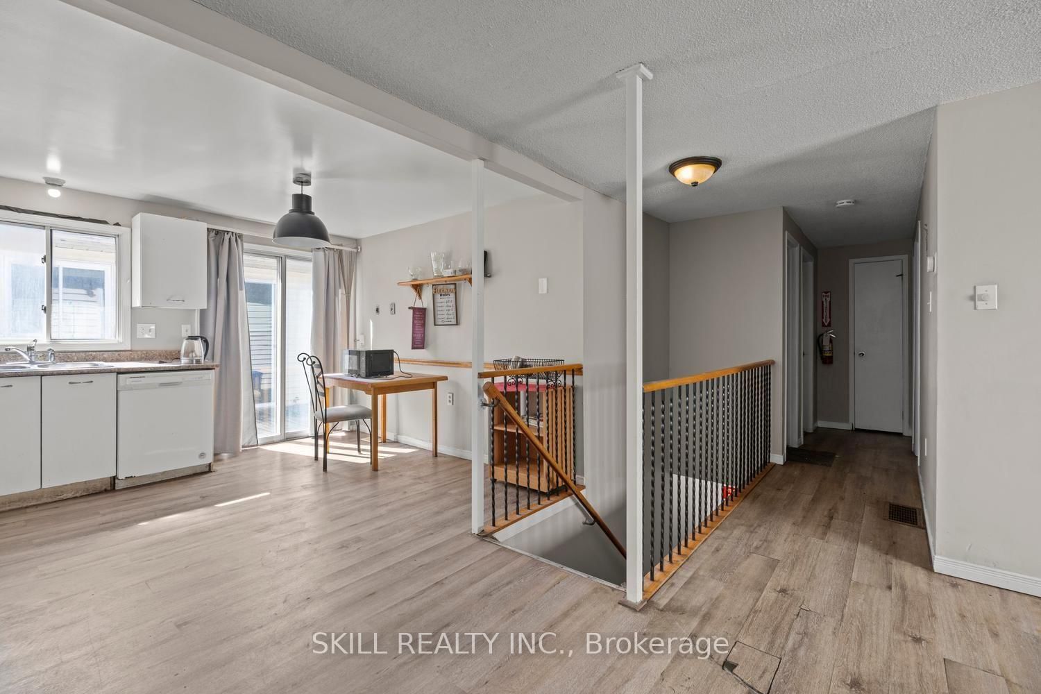 141 Hickling Trail • Barrie, ON photo 20