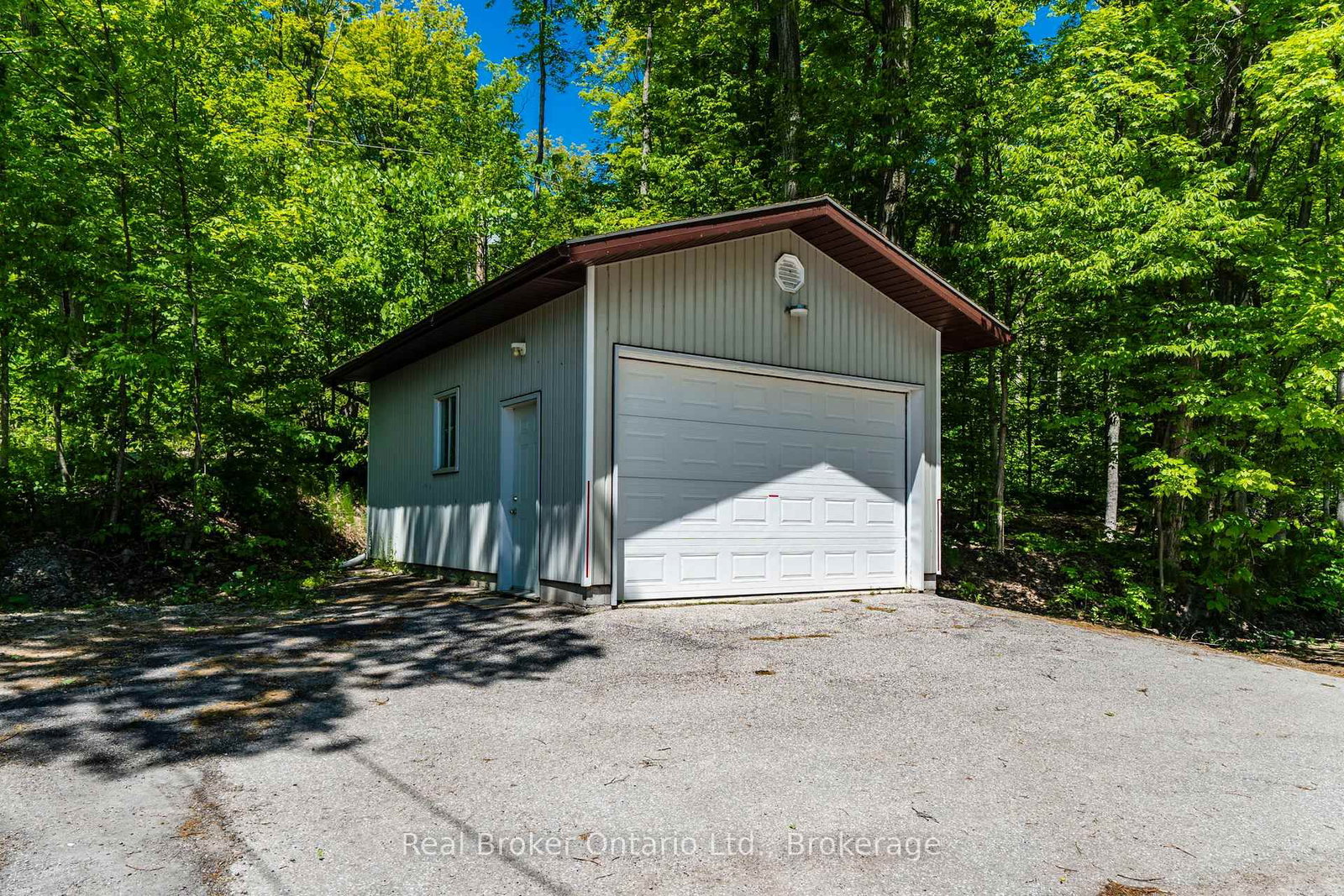 417 Pheasant Lane • Midland, ON photo 43