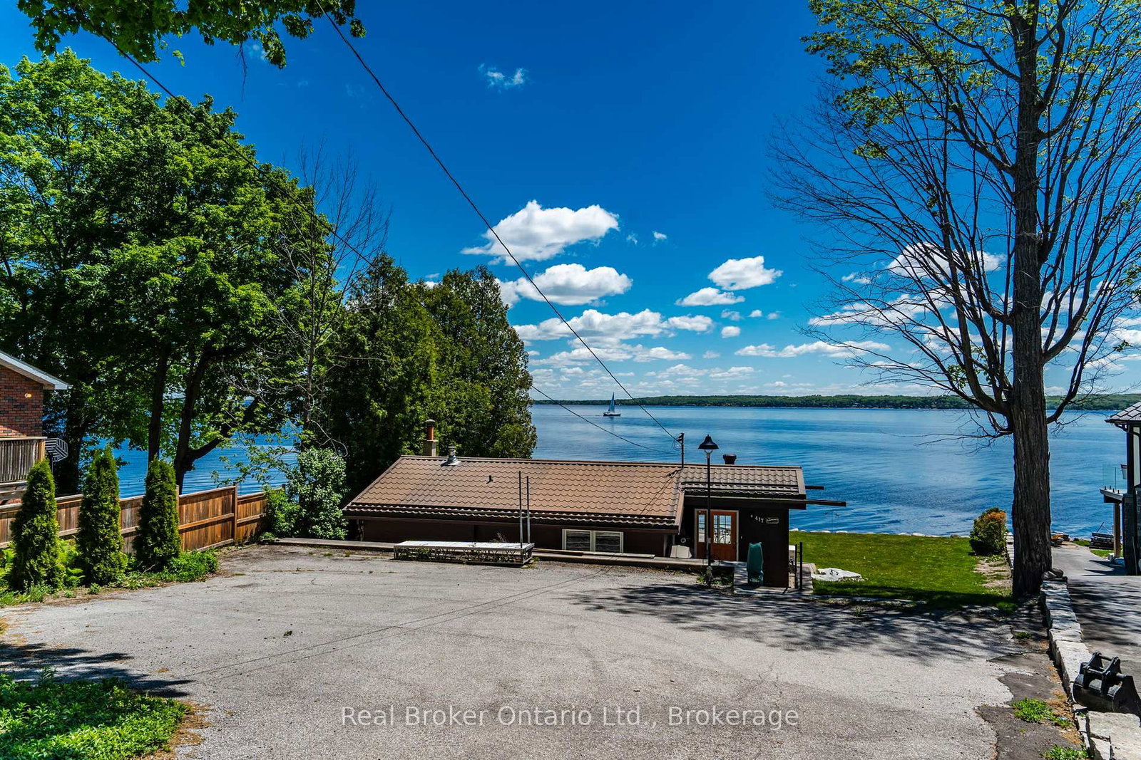 417 Pheasant Lane • Midland, ON photo 5