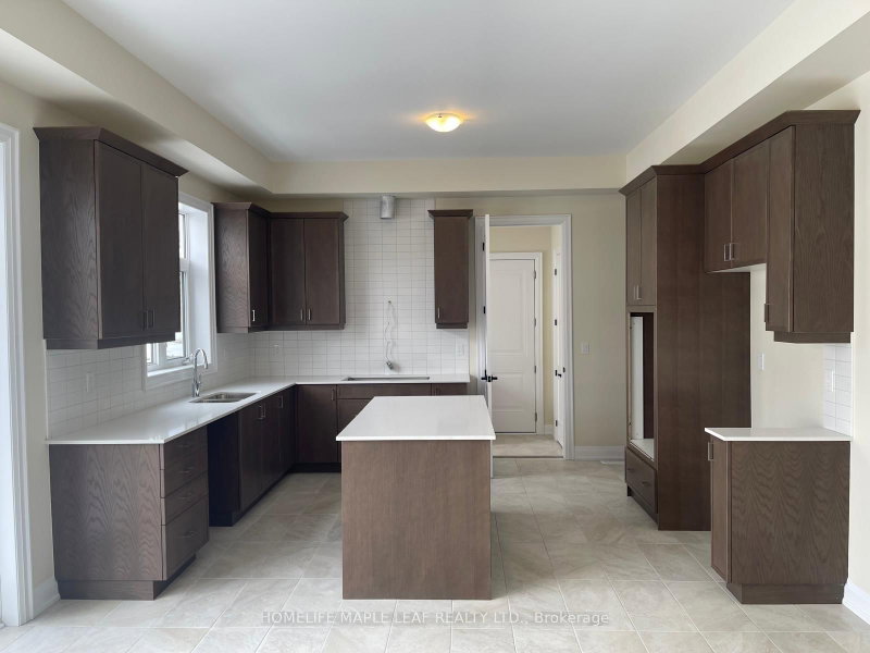 28 Pearsall Place