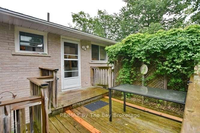 60 53rd Street S • Wasaga Beach, ON photo 36