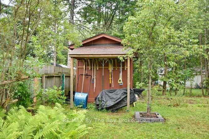 60 53rd Street S • Wasaga Beach, ON photo 37