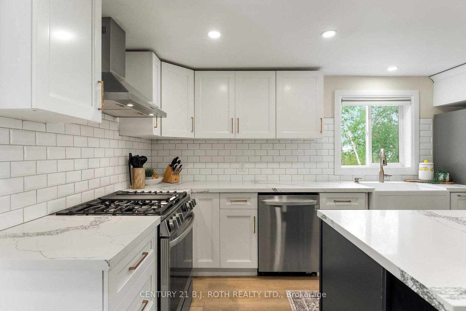 390 Arthur Street • Orillia, ON photo 11