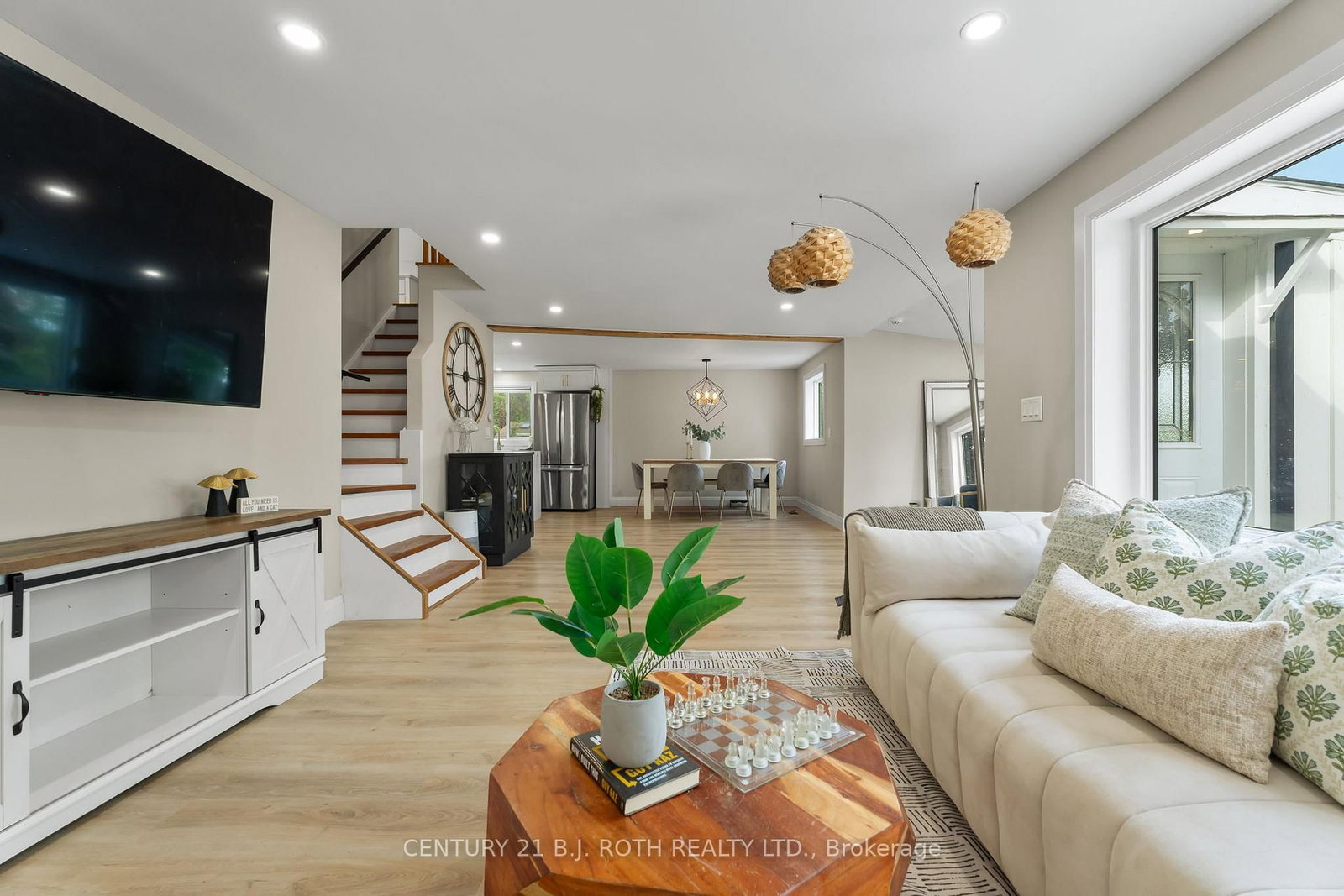 390 Arthur Street • Orillia, ON photo 20