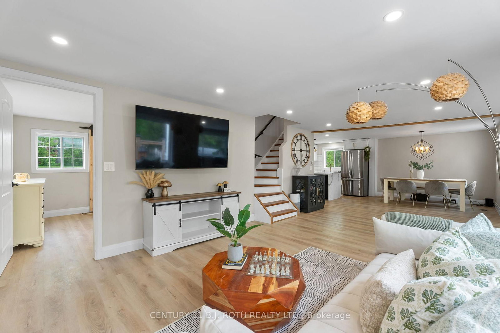 390 Arthur Street • Orillia, ON photo 21