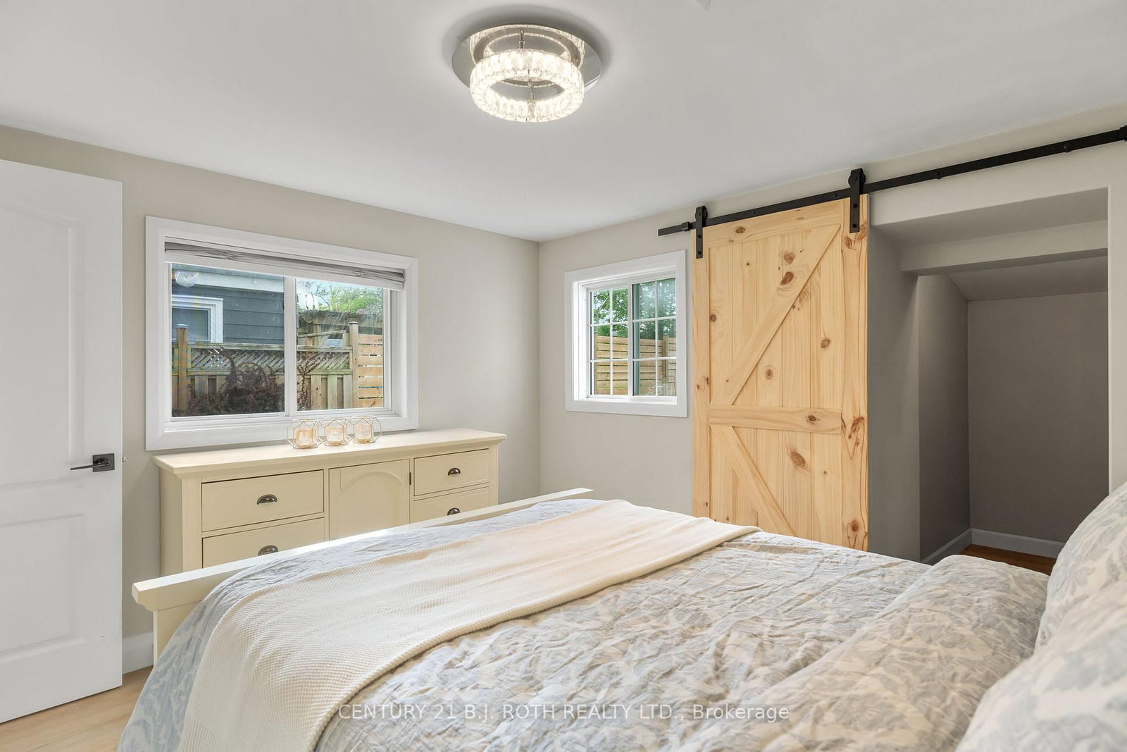 390 Arthur Street • Orillia, ON photo 23