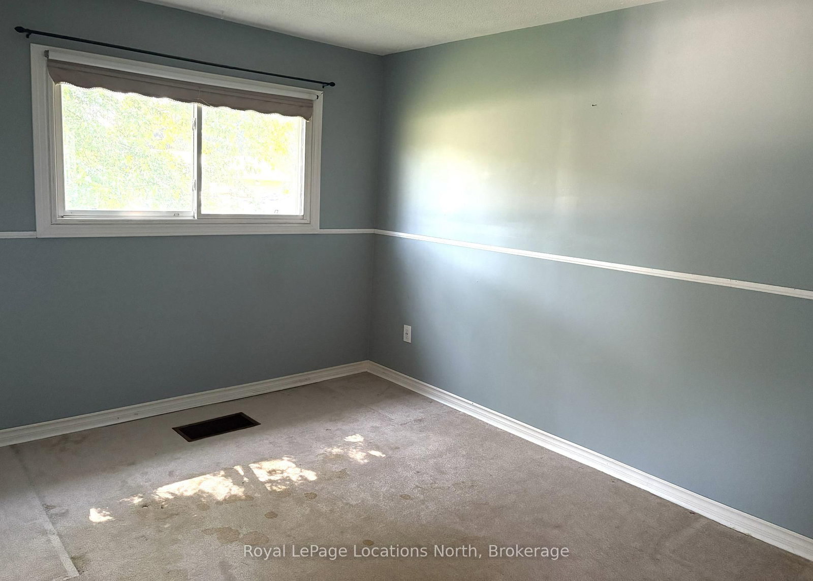 2 Lynn Street • Tiny, ON photo 17